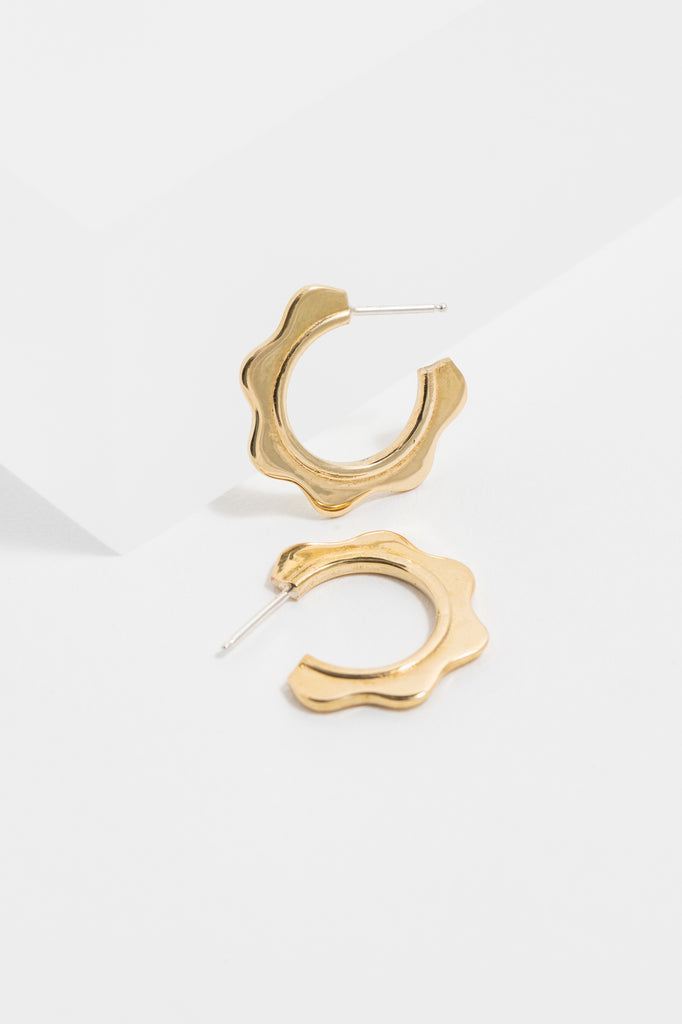 Wave Hoops