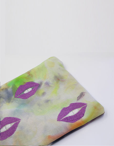 Realm Lavender Lips Clutch - shoparo